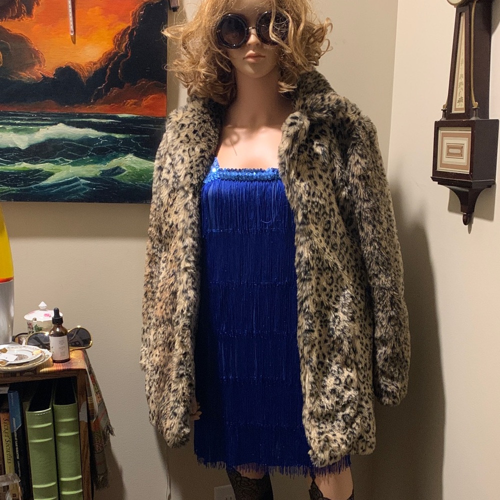 Nasty Gal Courtney Live Leopard Print Faux Fur Coat M EUC - Picture 3 of 14